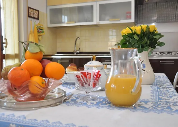 לינה וארוחת בוקר Giangurgolo רנדה